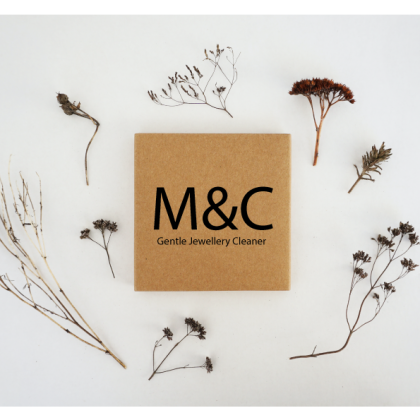 JEWELLERY BOXES AND CLEANING KITS